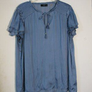 Tahari Blouse 1X Plus Size Blue Smocking Details Silky Soft